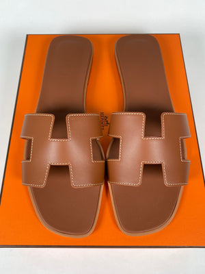HERMES - ORAN SANDALS IN TAN LEATHER - SZ 39.5 - NEW IN BOX