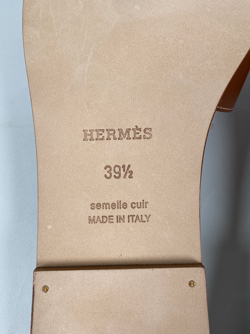 HERMES - ORAN SANDALS IN TAN LEATHER - SZ 39.5 - NEW IN BOX