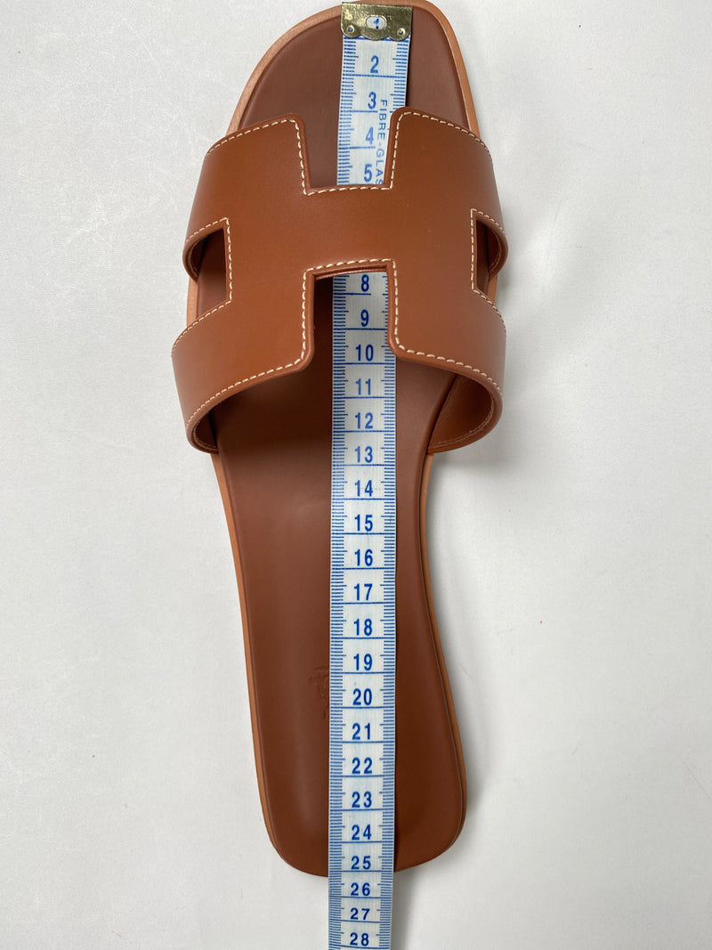HERMES - ORAN SANDALS IN TAN LEATHER - SZ 39.5 - NEW IN BOX