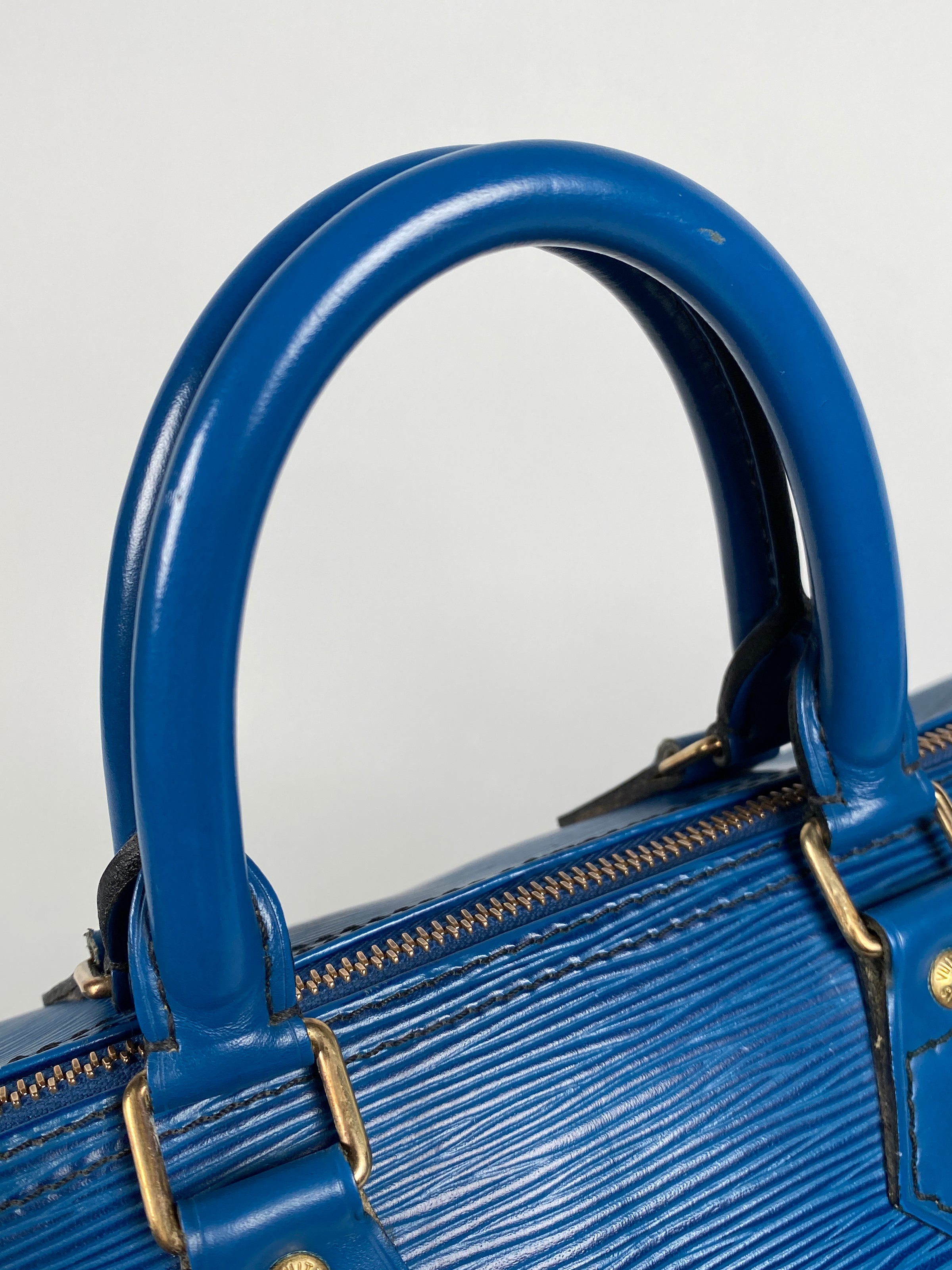 Louis Vuitton Epi Speedy 30 M43005 Blue Leather Pony-style