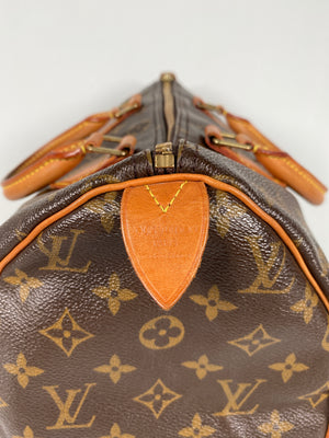 LOUIS VUITTON - MONOGRAM SPEEDY 30 - Yr 2002