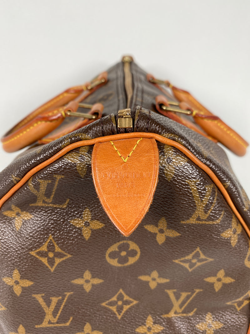 LOUIS VUITTON - MONOGRAM SPEEDY 30 - Yr 2002