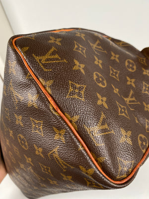 LOUIS VUITTON - MONOGRAM SPEEDY 30 - Yr 2002