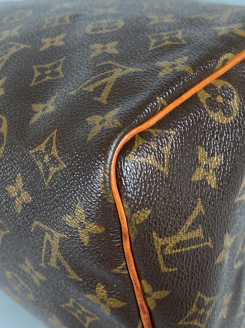 LOUIS VUITTON - MONOGRAM SPEEDY 30 - Yr 2002