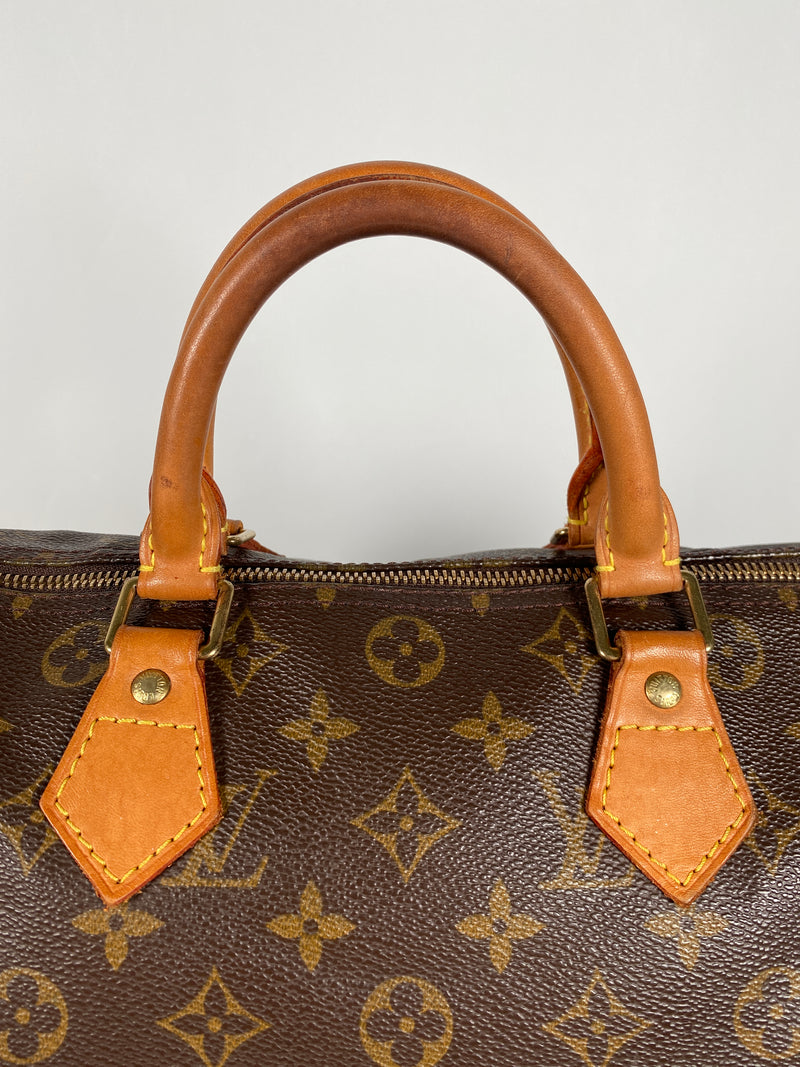 LOUIS VUITTON - MONOGRAM SPEEDY 30 - Yr 2002