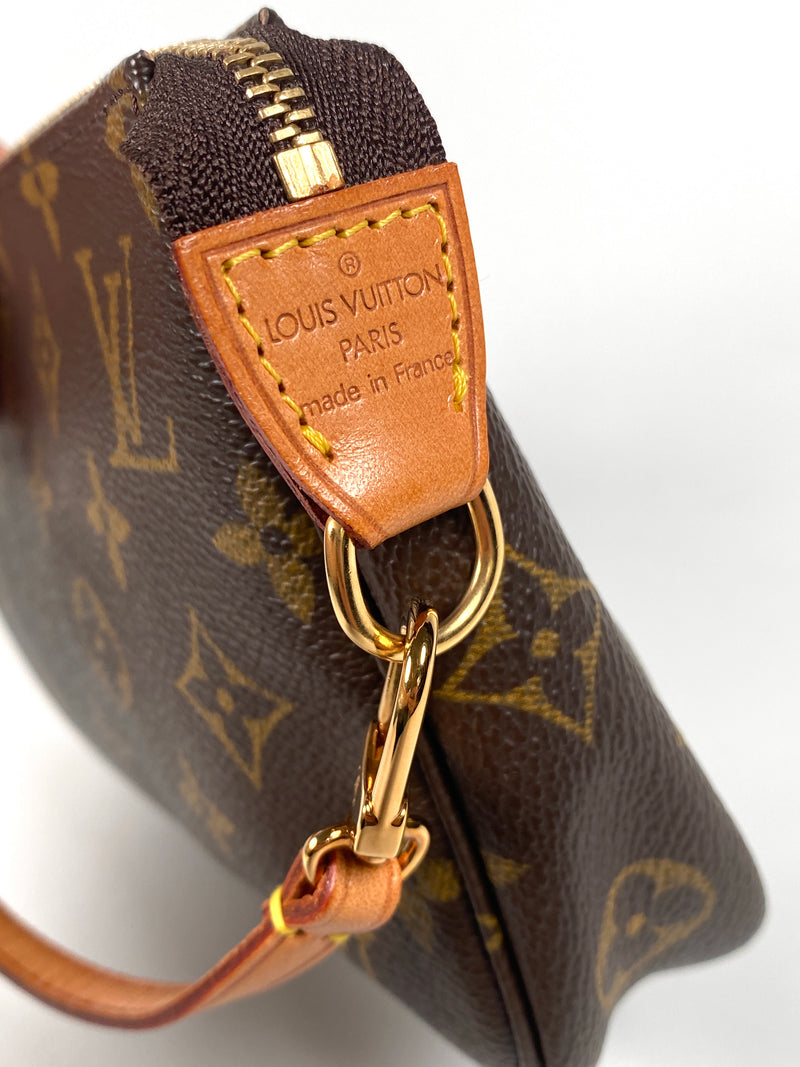 LOUIS VUITTON - MONOGRAM CANVAS POCHETTE ACCESSORIES