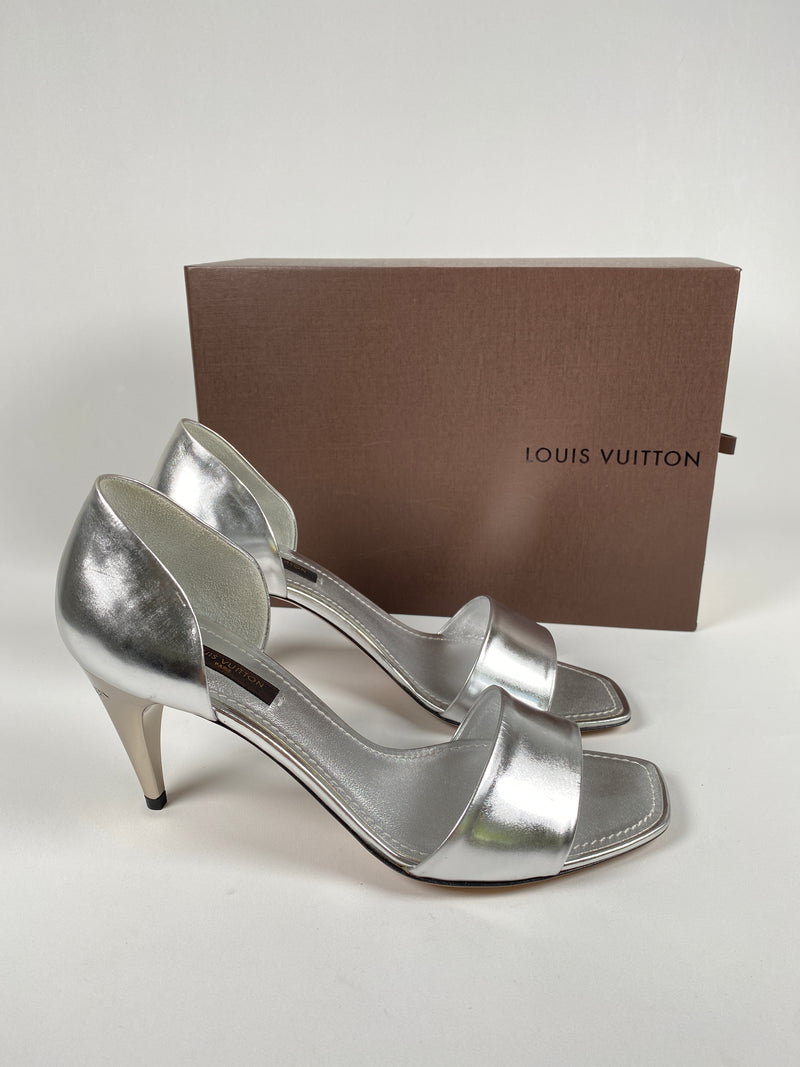 LOUIS VUITTON - SILVER D'ORSAY MID HEEL PUMPS - SZ 37