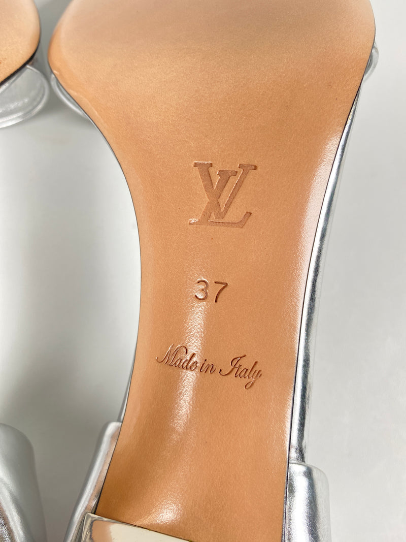 LOUIS VUITTON - SILVER D'ORSAY MID HEEL PUMPS - SZ 37