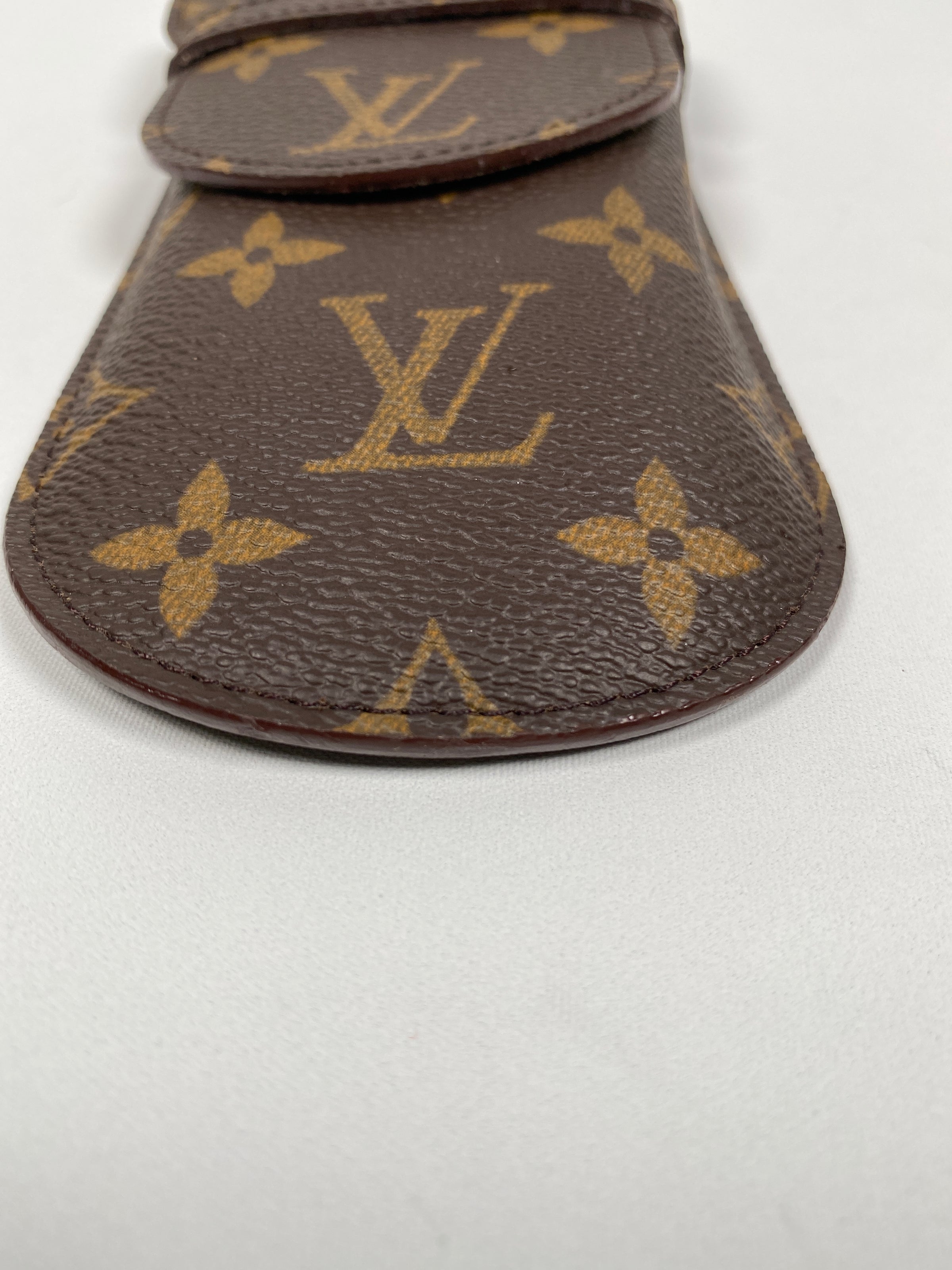 Louis Vuitton Monogram Etui a Lunettes Rabat Eyeglass Case - A