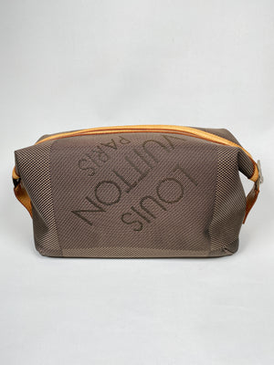 LOUIS VUITTON - DAMIER GEANT ALBATROS TOILETRY BAG