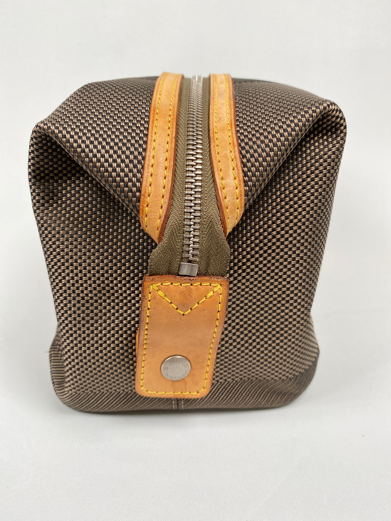 LOUIS VUITTON - DAMIER GEANT ALBATROS TOILETRY BAG