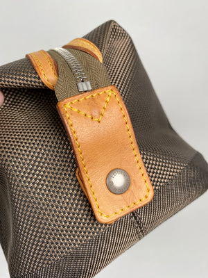 LOUIS VUITTON - DAMIER GEANT ALBATROS TOILETRY BAG