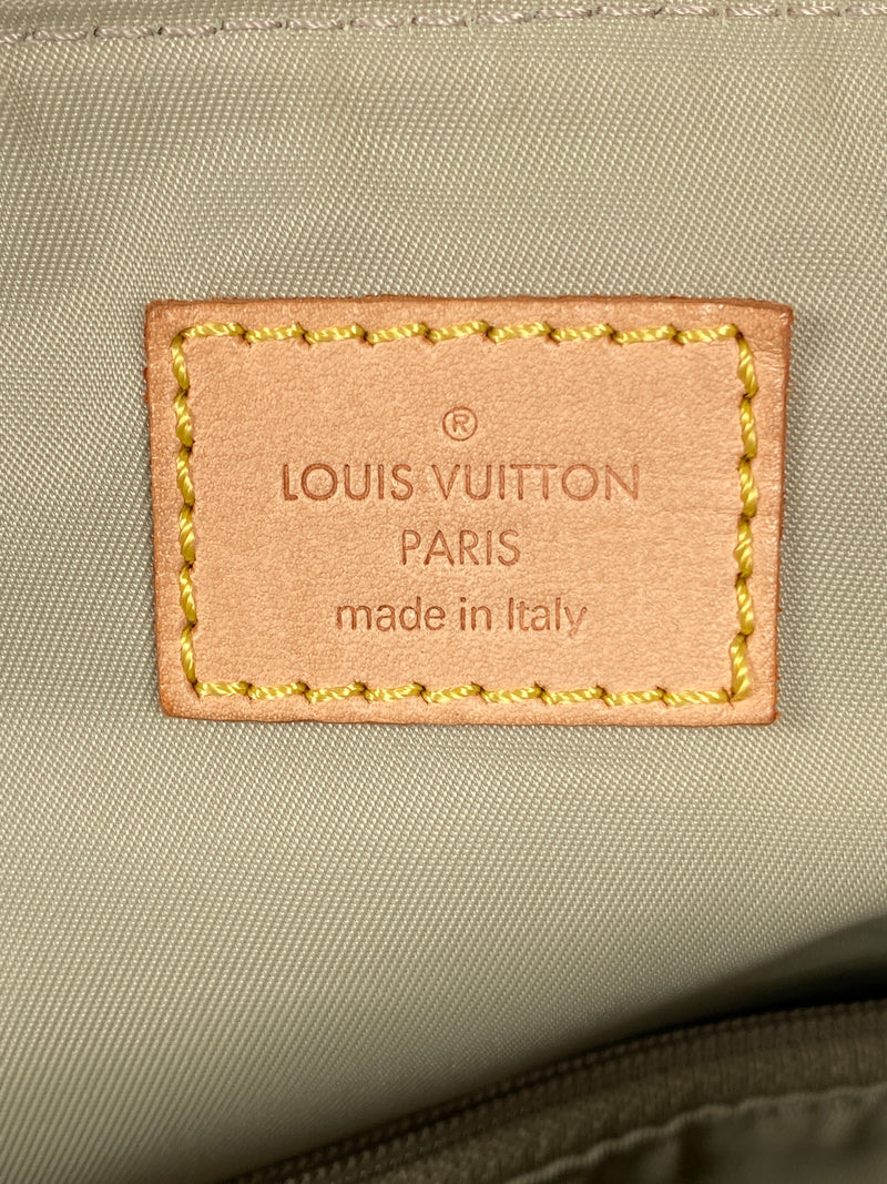 LOUIS VUITTON - DAMIER GEANT ALBATROS TOILETRY BAG