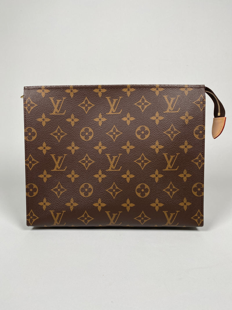 LOUIS VUITTON - TOILETRY 26 IN MONOGRAM CANVAS (YR 2020)