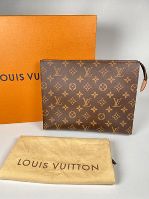 LOUIS VUITTON Vintage Monogram Toiletry Pouch 26 – Collections Couture