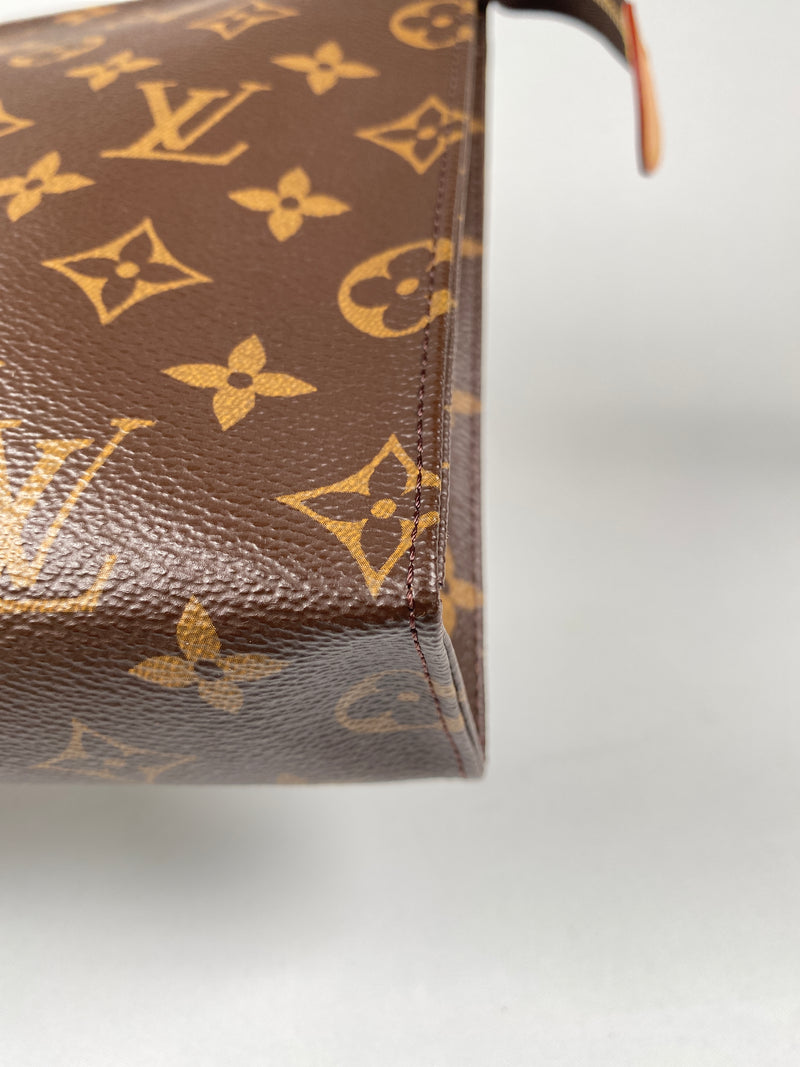 LOUIS VUITTON - TOILETRY 26 IN MONOGRAM CANVAS (YR 2020)