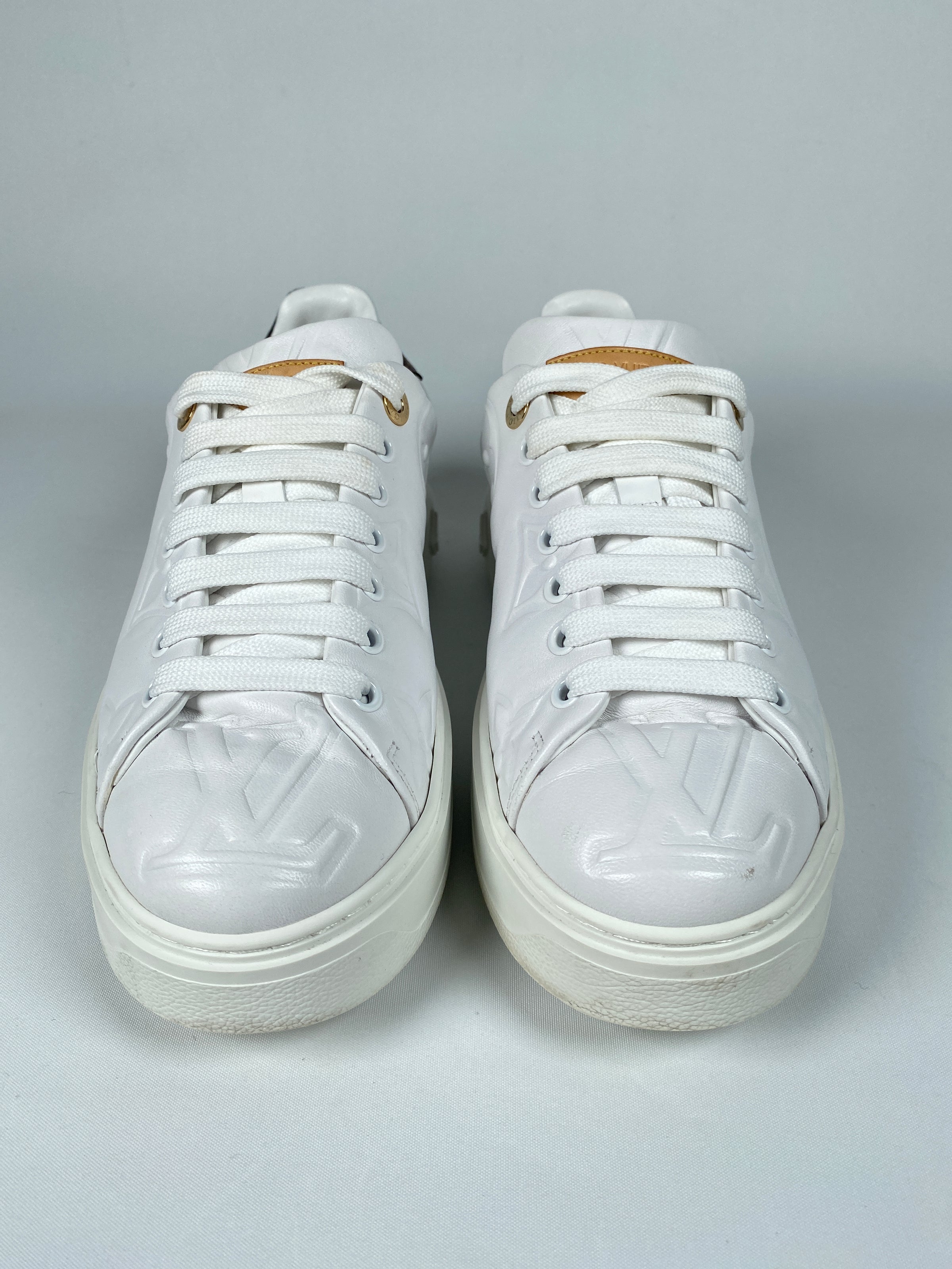 Time out cloth trainers Louis Vuitton White size 38.5 EU in Cloth - 26403801