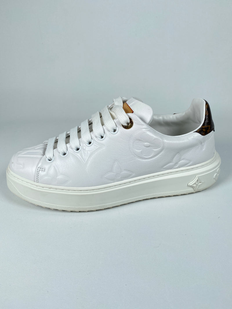 LOUIS VUITTON - TIME OUT SNEAKER IN WHITE - SZ 38