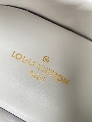 LOUIS VUITTON - TIME OUT SNEAKER IN WHITE - SZ 38