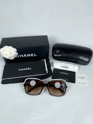 CHANEL - BLACK & WHITE OVERSIZE SUNGLASSES