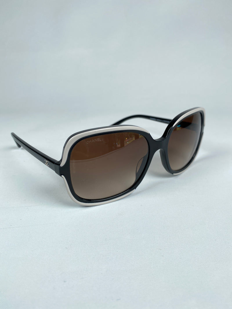 CHANEL - BLACK & WHITE OVERSIZE SUNGLASSES