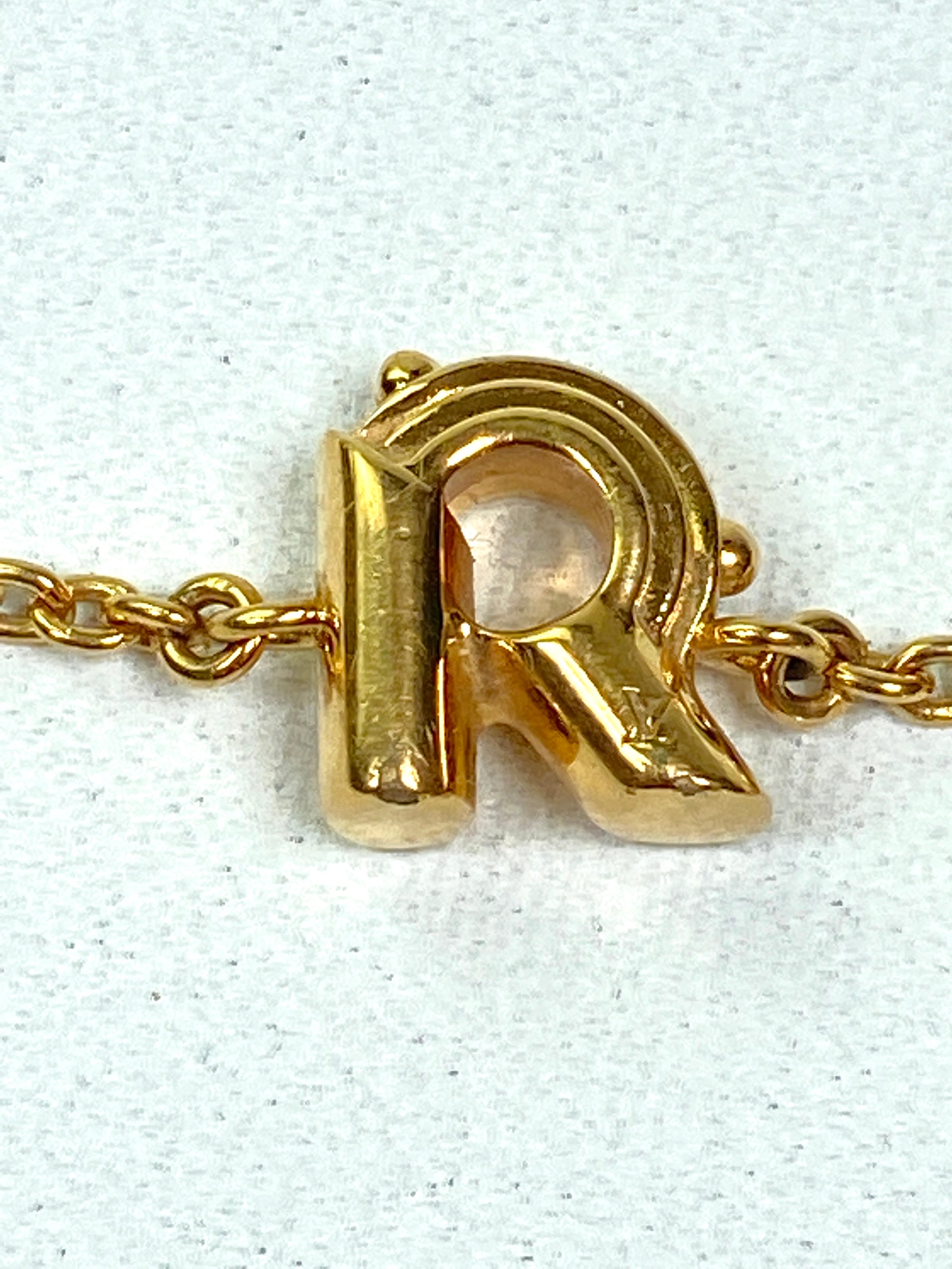 Louis Vuitton Gold Finish LV and Me Letter R Bracelet – The Closet