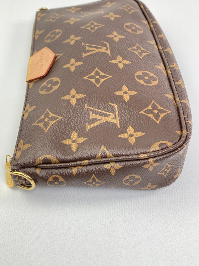 LOUIS VUITTON - LARGE POUCH FROM MULTI POCHETTE ACCESSORIES