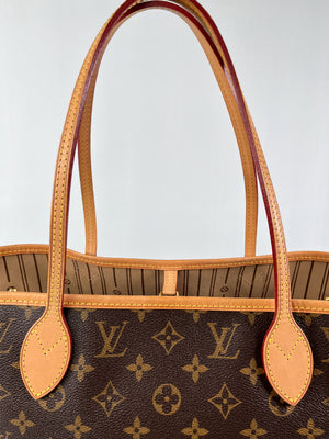 LOUIS VUITTON - NEVERFULL MM TOTE IN MONOGRAM WITH BEIGE INTERIOR