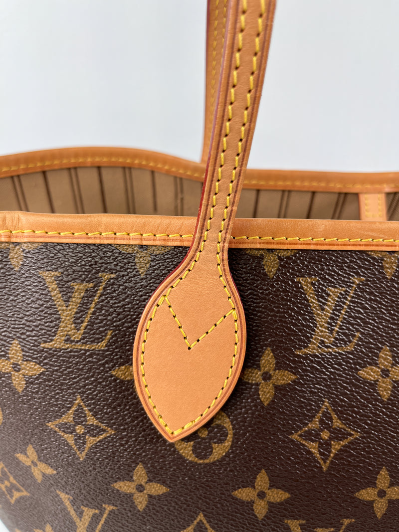LOUIS VUITTON - NEVERFULL MM TOTE IN MONOGRAM WITH BEIGE INTERIOR
