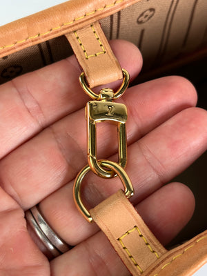 LOUIS VUITTON - NEVERFULL MM TOTE IN MONOGRAM WITH BEIGE INTERIOR