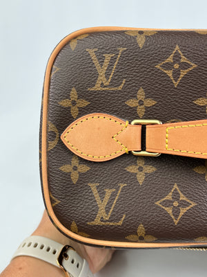 LOUIS VUITTON - NICE BB TRAVEL CASE IN MONOGRAM CANVAS