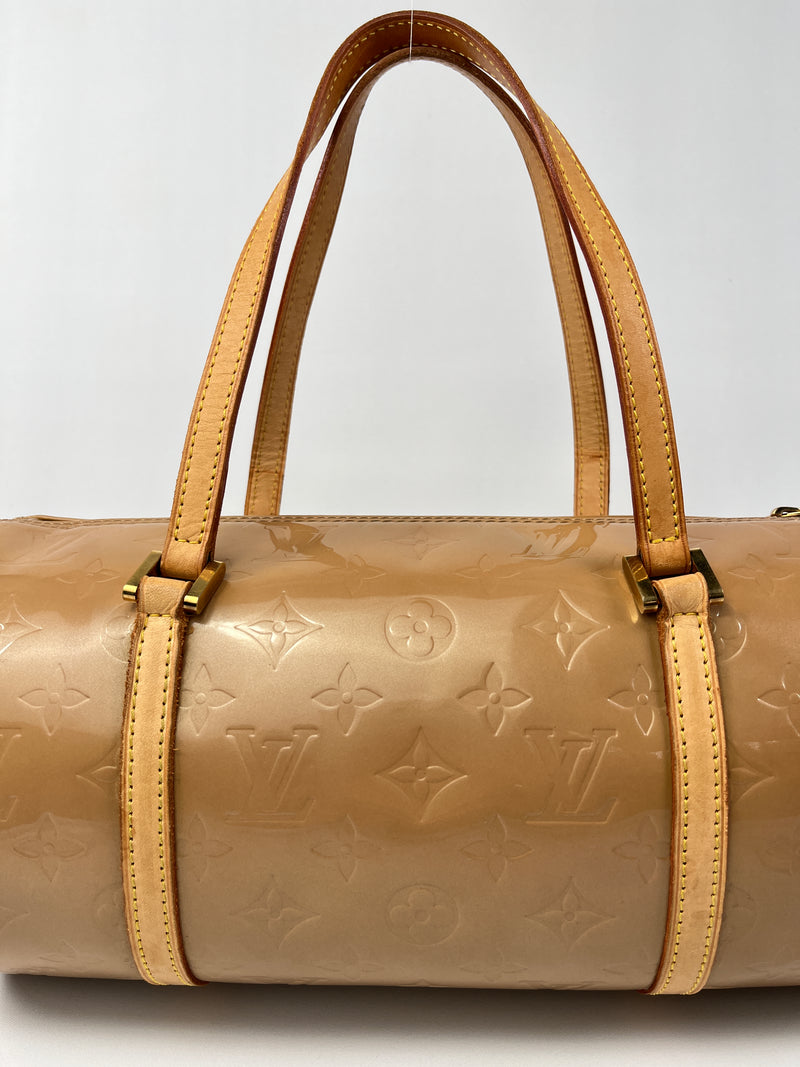 LOUIS VUITTON - BEDFORD PAPILLON BAG IN BEIGE MONOGRAM VERNIS