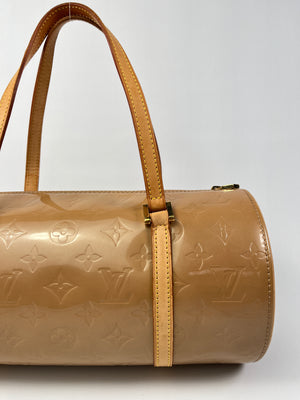 LOUIS VUITTON - BEDFORD PAPILLON BAG IN BEIGE MONOGRAM VERNIS