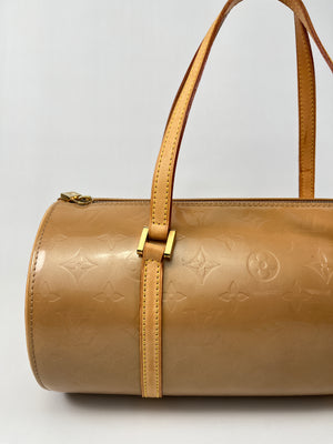 LOUIS VUITTON - BEDFORD PAPILLON BAG IN BEIGE MONOGRAM VERNIS