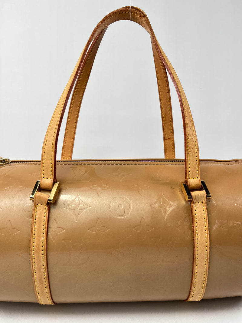 LOUIS VUITTON - BEDFORD PAPILLON BAG IN BEIGE MONOGRAM VERNIS