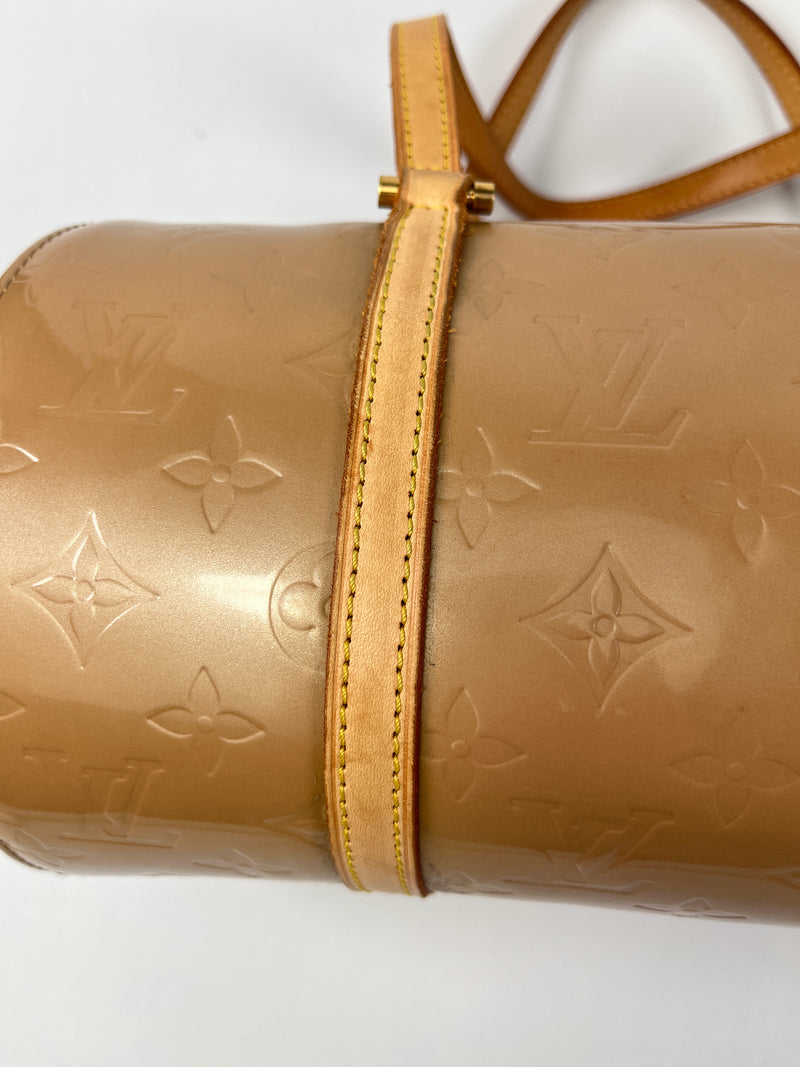 LOUIS VUITTON - BEDFORD PAPILLON BAG IN BEIGE MONOGRAM VERNIS