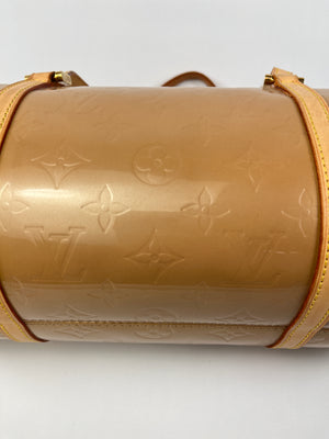 LOUIS VUITTON - BEDFORD PAPILLON BAG IN BEIGE MONOGRAM VERNIS