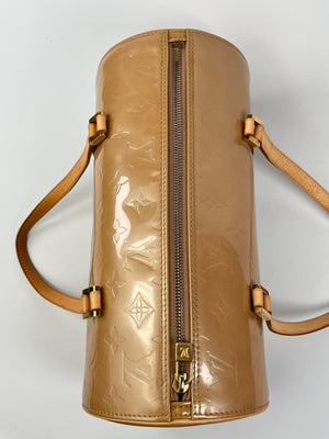 LOUIS VUITTON - BEDFORD PAPILLON BAG IN BEIGE MONOGRAM VERNIS