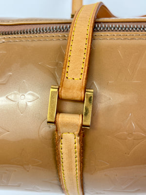 LOUIS VUITTON - BEDFORD PAPILLON BAG IN BEIGE MONOGRAM VERNIS