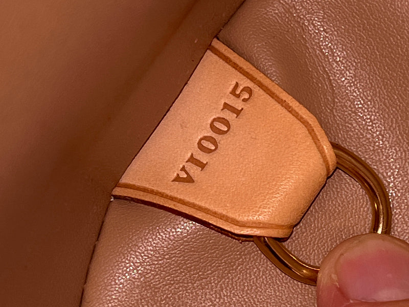 LOUIS VUITTON - BEDFORD PAPILLON BAG IN BEIGE MONOGRAM VERNIS