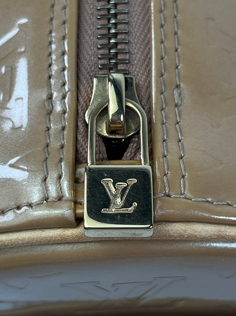 LOUIS VUITTON - BEDFORD PAPILLON BAG IN BEIGE MONOGRAM VERNIS