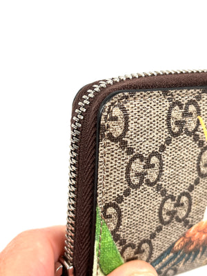 GUCCI - TIAN LIMITED EDITION GG SUPREME CARD CASE