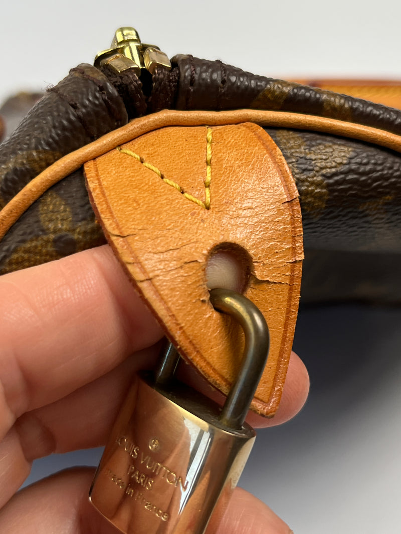 LOUIS VUITTON - MONOGRAM SPEEDY 30 - VINTAGE YR 1998