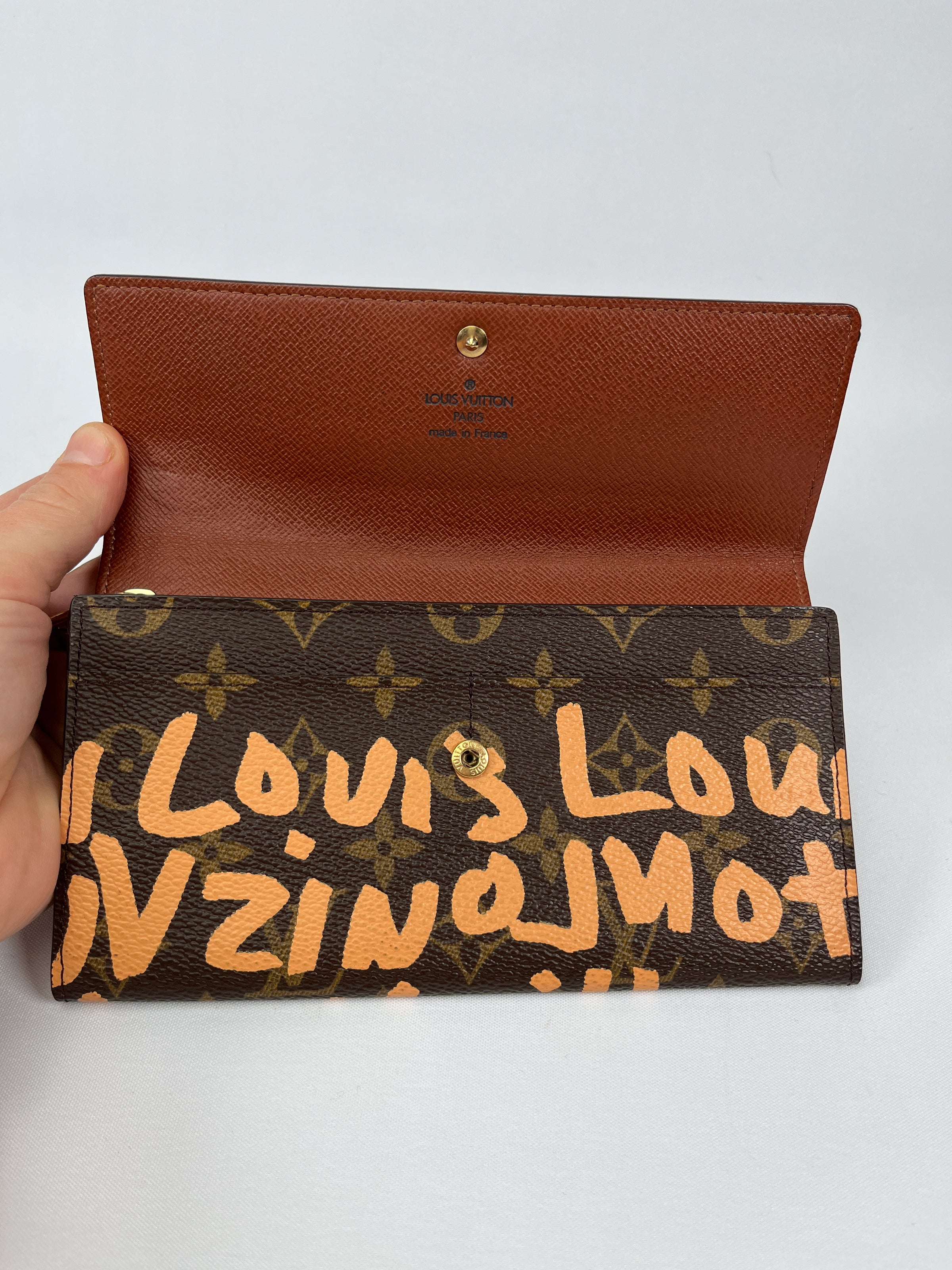 Louis Vuitton Limited Graffiti Stephen Sprouse Collection Wallet Purse  Bifold wallet Brown Orange Leather Cloth Plastic ref.538708 - Joli Closet