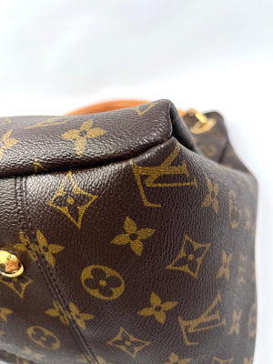LOUIS VUITTON - ARTSY MM IN MONOGRAM CANVAS