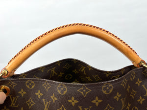 LOUIS VUITTON - ARTSY MM IN MONOGRAM CANVAS