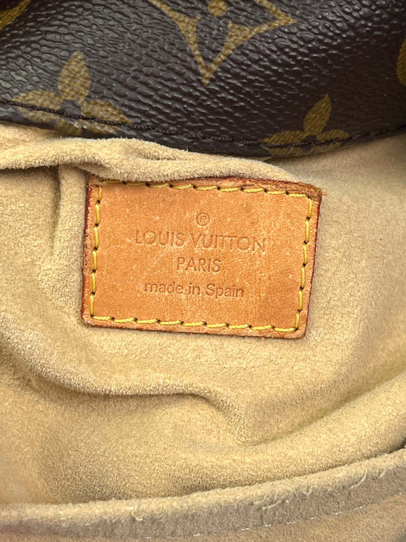LOUIS VUITTON - ARTSY MM IN MONOGRAM CANVAS