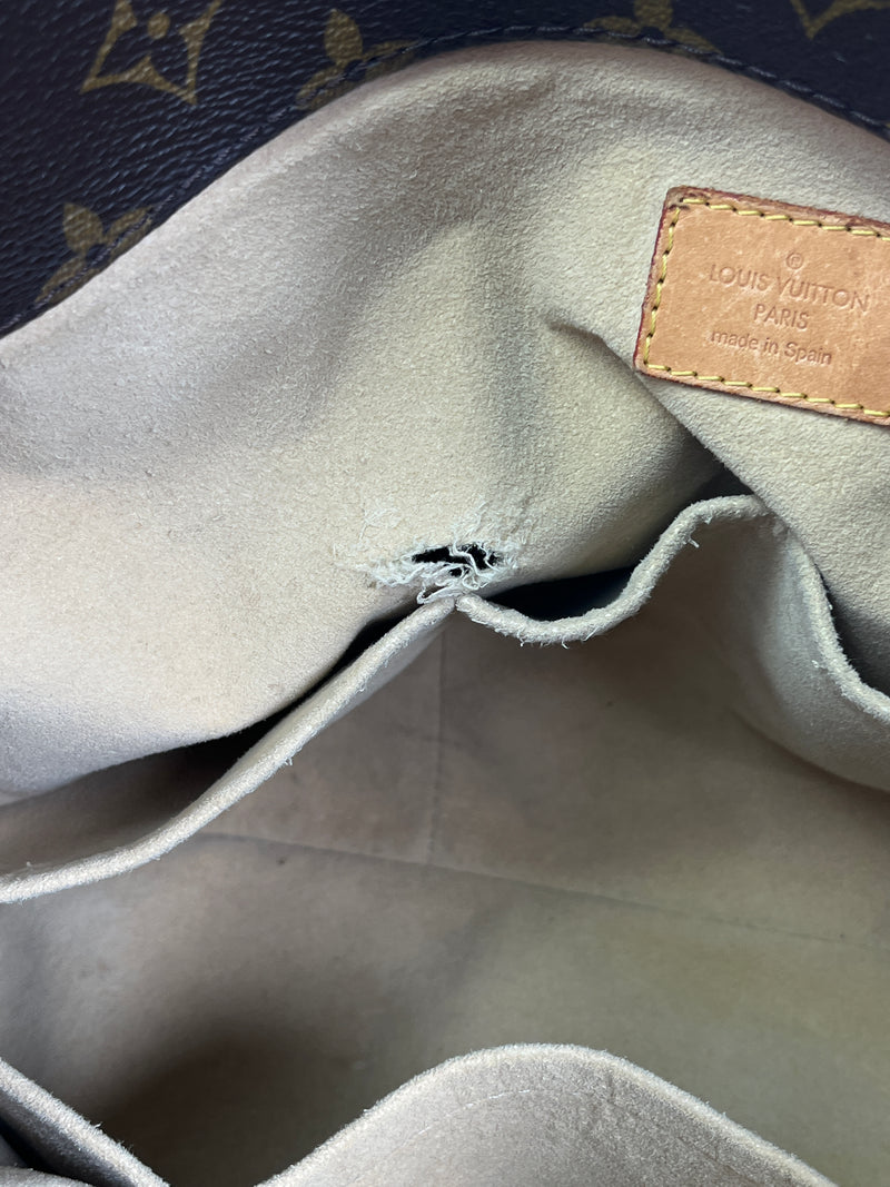 LOUIS VUITTON - ARTSY MM IN MONOGRAM CANVAS