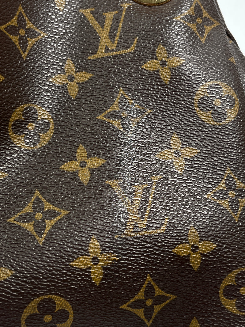 LOUIS VUITTON - ARTSY MM IN MONOGRAM CANVAS