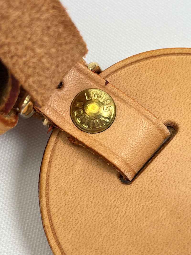 LOUIS VUITTON - VACHETTA LEATHER LUGGAGE TAG & POIGNET SET A
